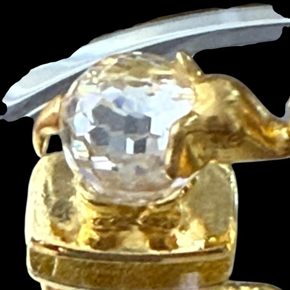Faceted Crystal With Gold Elephants Mom Baby Figures On 3